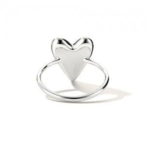 Женское кольцо из белого золота с бриллиантами Сердце