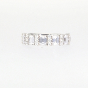 Обручальное кольцо "Дыхание  любви" с бриллиантами и сапфиром