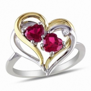 Женское кольцо из серебра 925 пробы с рубином и бриллиантами