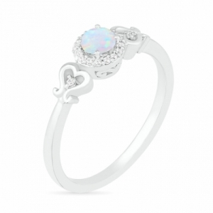 Женское кольцо из серебра с опалом и бриллиантами