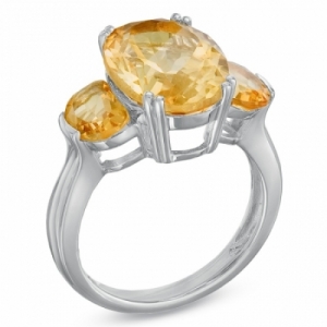Женское кольцо из серебра с цитрином