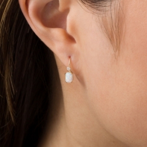 Серьги из желтого золота 585 пробы с опалом и Swarovski Zirconia