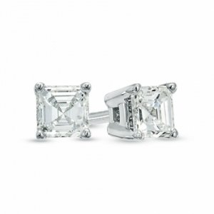 Серьги из платины с бриллиантом