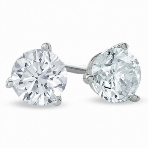 Серьги из платины с бриллиантом