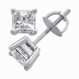 Серьги из платины с бриллиантом