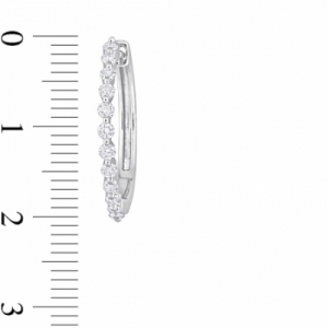 Серьги из платины с бриллиантом